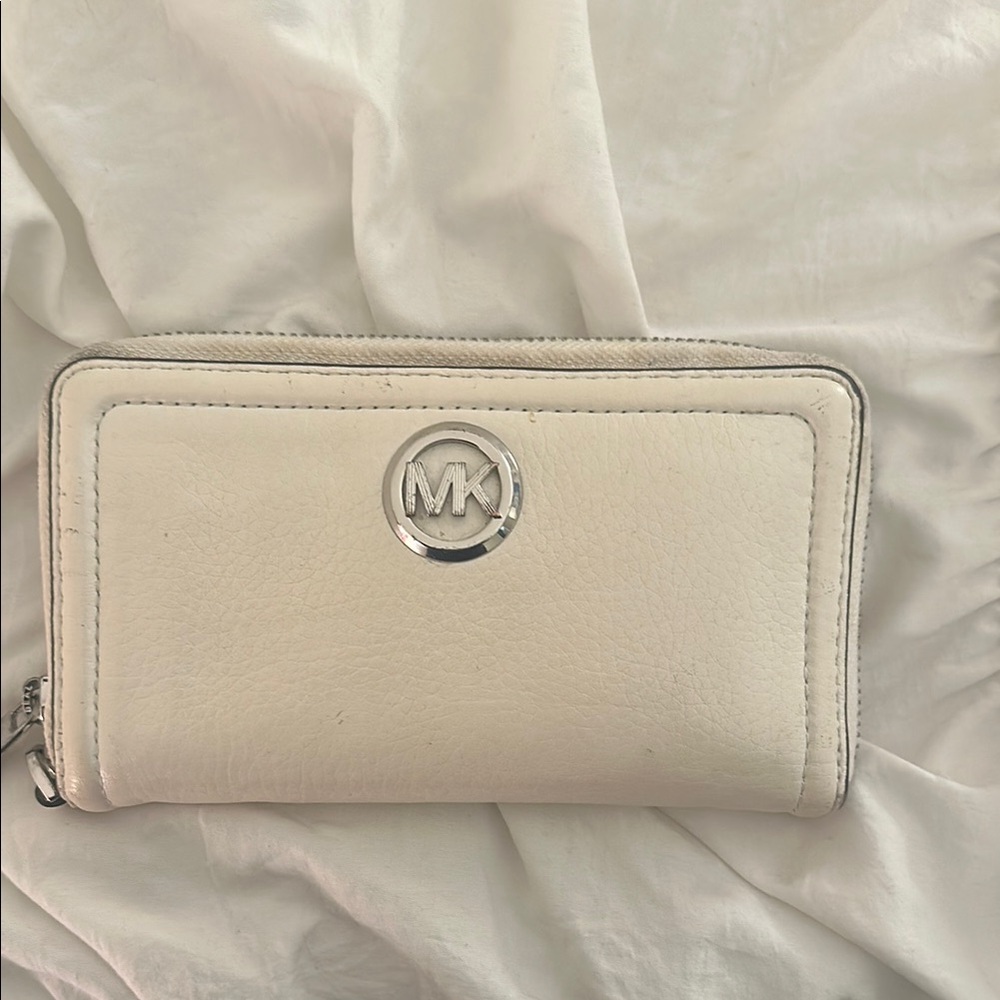 Michael Kors Cream Leather Wallet